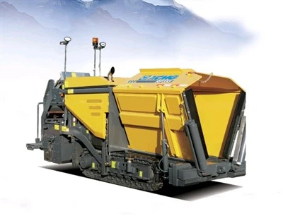 Mini finišer za beton na gosenicah